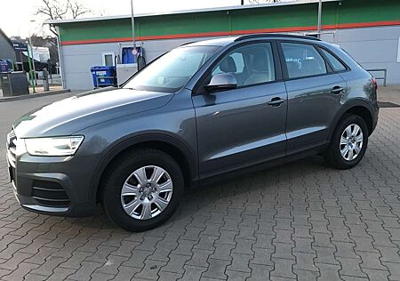 Audi Q3 2,0 Tdi Quattro,NaviPlus,Leder,Xenon,Tempo,EU6