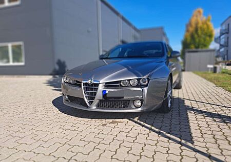 Alfa Romeo 159 gebraucht kaufen Alfa Romeo 159 Sportwagon 1.9 JTDM 16V DPF Impression