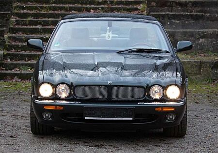Jaguar XJR Top gepflegter XJR mit 3 Jahre Garantie
