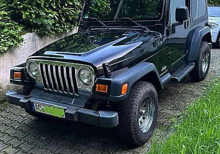 Jeep Wrangler 4.0 Automatik Sahara Hardtop (Youngtimer möglich)