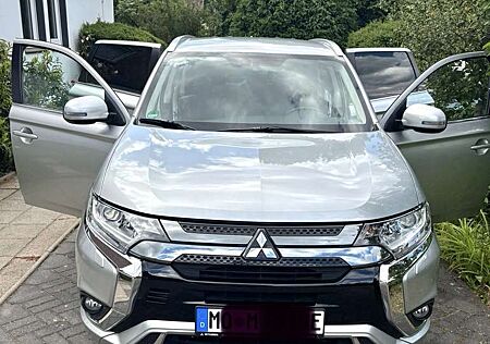 Mitsubishi Outlander 2.4 4WD Plug-In Hybrid Spirit