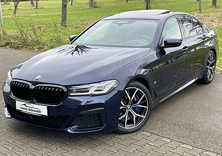 BMW 540 d xDrive M Sport Laser HeadUp Glasdach AHK