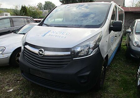 Opel Vivaro 9 Sitze