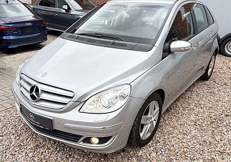 Mercedes-Benz B 200 Automatik TüvNEU Sitzheizung Einparkhilfe