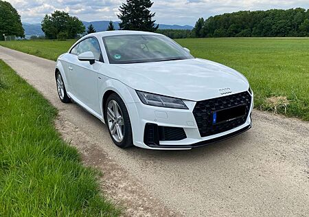 Audi TT Coupe 40 TFSI S tronic