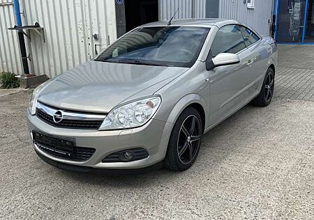 Opel Astra Twin Top 1.6 Edition
