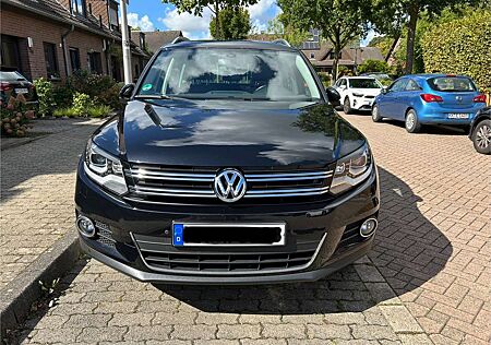 VW Tiguan Volkswagen Leder Bi-Xenon AHK Pano Sitzheizung