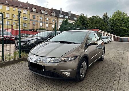 Honda Civic Lim. 5-trg. 1.8 Sport TÜV NEU