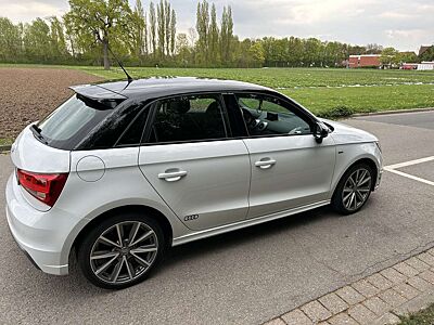 Audi A1 admired
