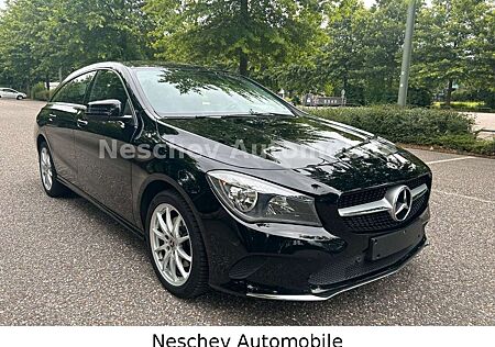 Mercedes-Benz CLA 200 Urban SBrake Leder/Keyless/ToTW/Navi/17