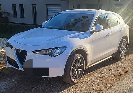 Alfa Romeo Stelvio 2.0 Turbo 16V AT8-Q4 Veloce