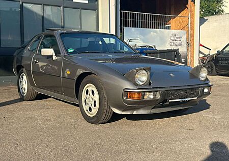 Porsche 924 S