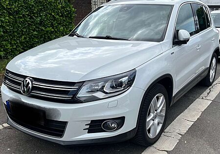 VW Tiguan Volkswagen 2.0 TDI SCR BlueMotion Technology Lounge Sp