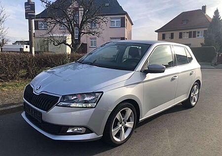 Skoda Fabia Cool Plus * Einparkhilfe * Sitzheizung