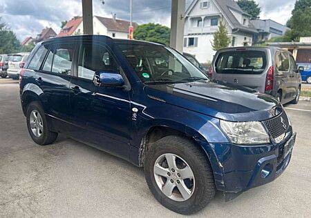 Suzuki Grand Vitara 2.0 *AHK*Klimaaut*TÜV 09/2026*