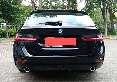 BMW 330i 330 Touring Aut. Sport Line