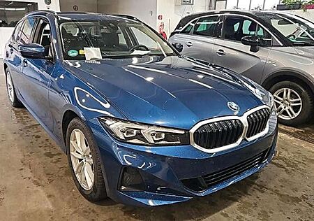 BMW 320 d xDRIVE CURVEDDISPLAY*LED*SHADOW*LANE*1.H