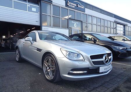 Mercedes-Benz SLK 200 Roadster Autom.*Bi-XEN*PANO*LEDER*NAV*19