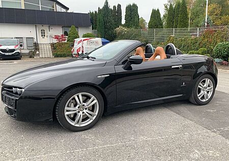 Alfa Romeo Spider 1.8 16V TBi*Navi*Xenon*Bose*Leder*1 Hand