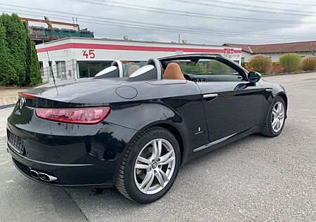 Alfa Romeo Spider 1.8 16V TBi*Navi*Xenon*Bose*Leder*1 Hand