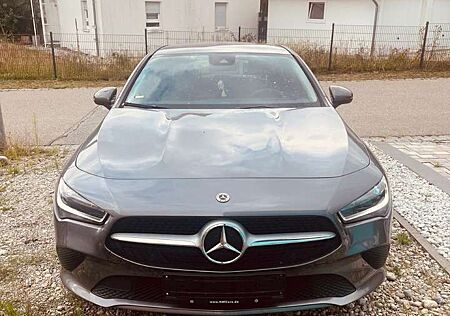 Mercedes-Benz CLA 180 d (118.603)