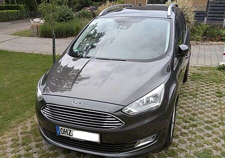 Ford Grand C-Max 1.0 EcoBoost Titanium