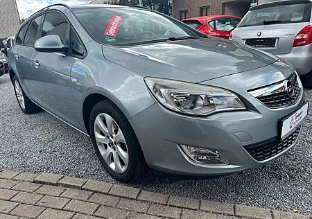 Opel Astra J Sports Tourer Design Edition