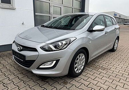 Hyundai i30 cw Trend/AHK/SHZ/TEMPOMAT/GARANTIE