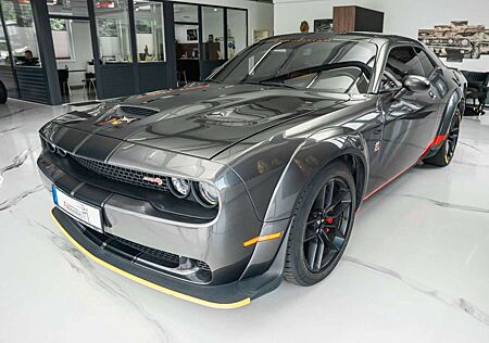 Dodge Challenger 6,4 SCAT PACK PLUS WIDE BODY