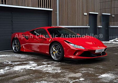 Ferrari F8 Tributo LIFT, KAMERA, JBL