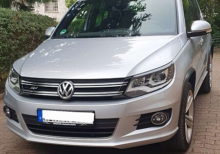 VW Tiguan Volkswagen R-Line Blue Motion 2,0 Diesel Panoramadach
