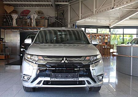 Mitsubishi Outlander Plug-in Hybrid PLUS Spirit 2.4 4WD