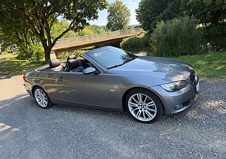 BMW 330i 330 E93 Cabrio ORG 186Tkm Leder Navi Gewähr