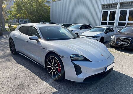 Porsche Taycan 4S ST Sport-Design Matrix Head-Up Bose 21