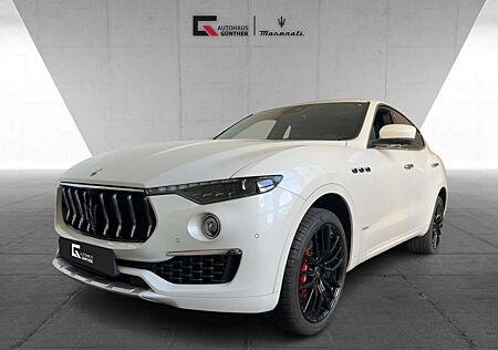 Maserati Levante GranLusso- 350 PS - Facelift & Approved