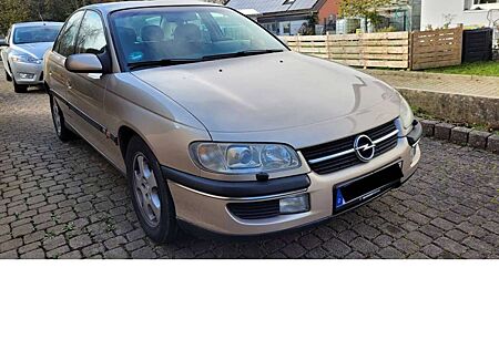 Opel Omega +B+2.0+16V+CD+Reflection, TÜV 5/2026