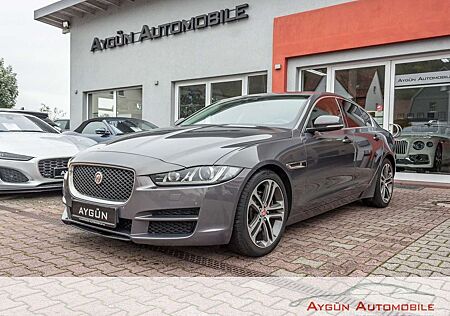Jaguar XE 20d Prestige*Keyless*Kamera*Panorama*