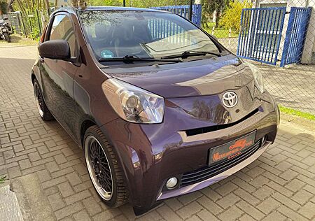 Toyota iQ + Teilleder, Keyless, Klima, 17 Zoll !!!