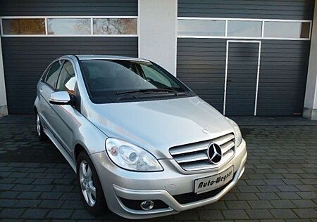 Mercedes-Benz B 200 B -Klasse Klima SHZ Bluetooth abnehmb.AZV