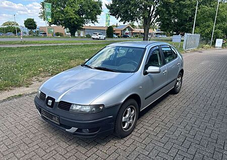 Seat Leon 1,8*AUTOMATIK*KLIMAAUTOMATIK*TÜV 02/2026
