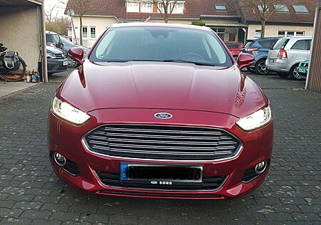 Ford Mondeo Titanium / TÜV neu