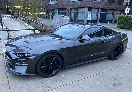 Ford Mustang Fastback GT 5.0 V8 Aut.- DE-Fzg, Service neu, unfa