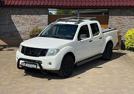 Nissan Navara Double Cab LE V6 4X4 *TÜV&Service Neu*