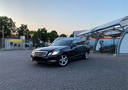 Mercedes-Benz E 200 T CGI BlueEFFICIENCY Automatik Avantgarde