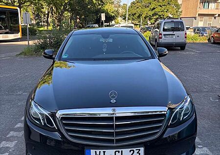 Mercedes-Benz E 220 d (213.004)