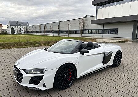 Audi R8 Spyder quattro performance Carbon,B&O,Keramik