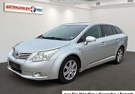Toyota Avensis Kombi 2.2 D-CAT AAC SHZ Tempo Navi