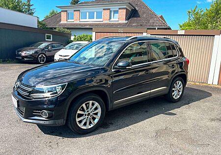 VW Tiguan Volkswagen Sport & Style*2.Hd*Navi*SHZ*Pano*gepfl.*