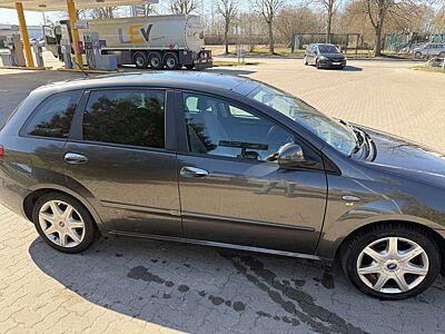 Fiat Croma 2.2 16V Automatik Emotion