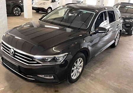 VW Passat Variant Volkswagen Business2.0TDI DSG Matrix Navi SH